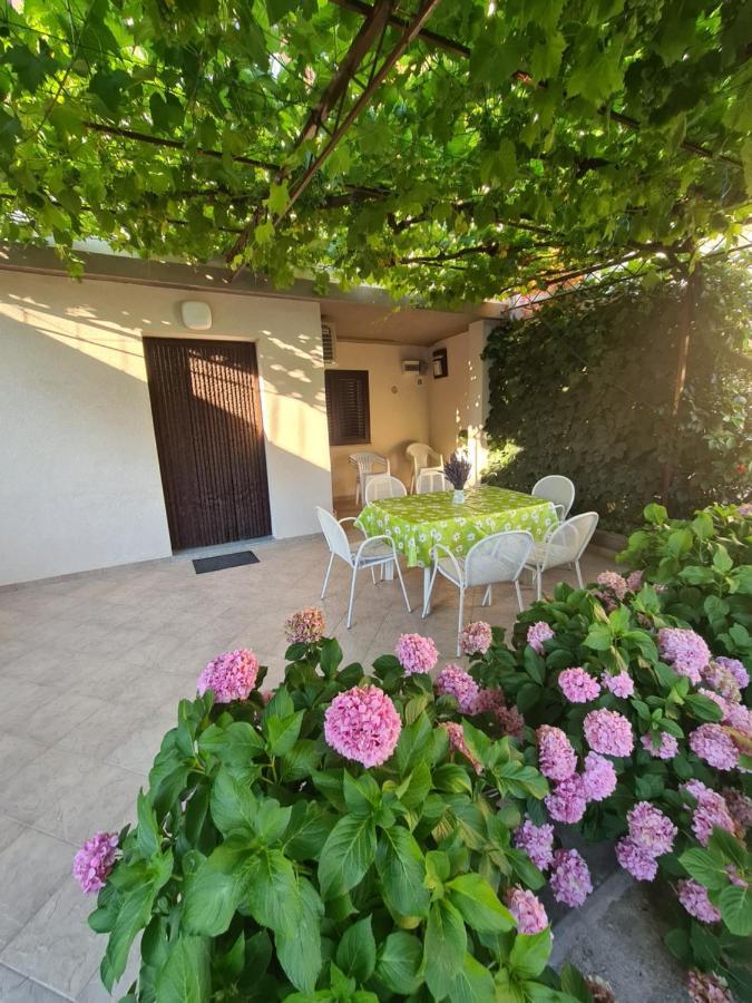Apartments Kresan Sukošan Extérieur photo