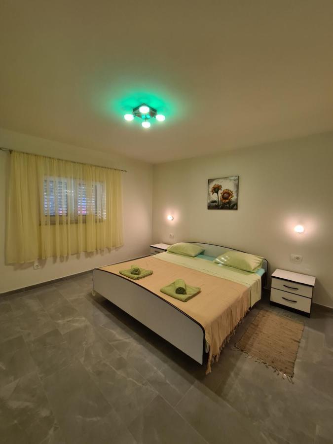 Apartments Kresan Sukošan Extérieur photo