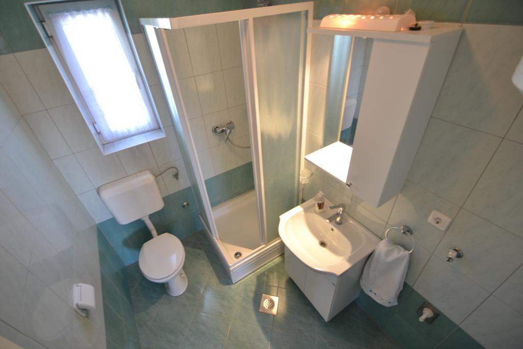 Apartments Kresan Sukošan Extérieur photo